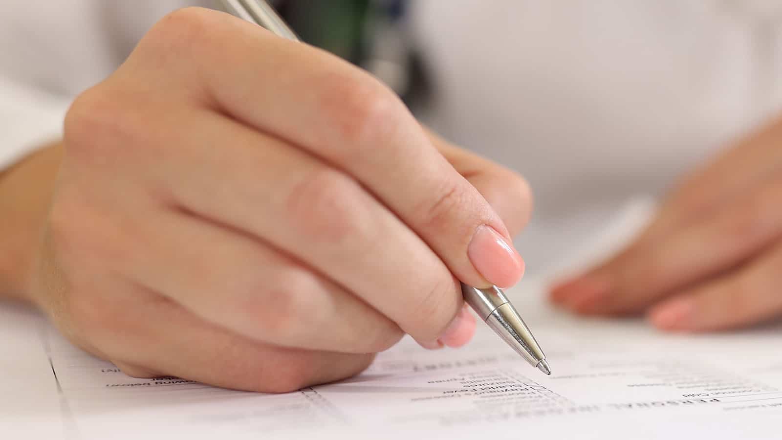 Insurance Credentialing for Therapists: The Three Routes, Compared